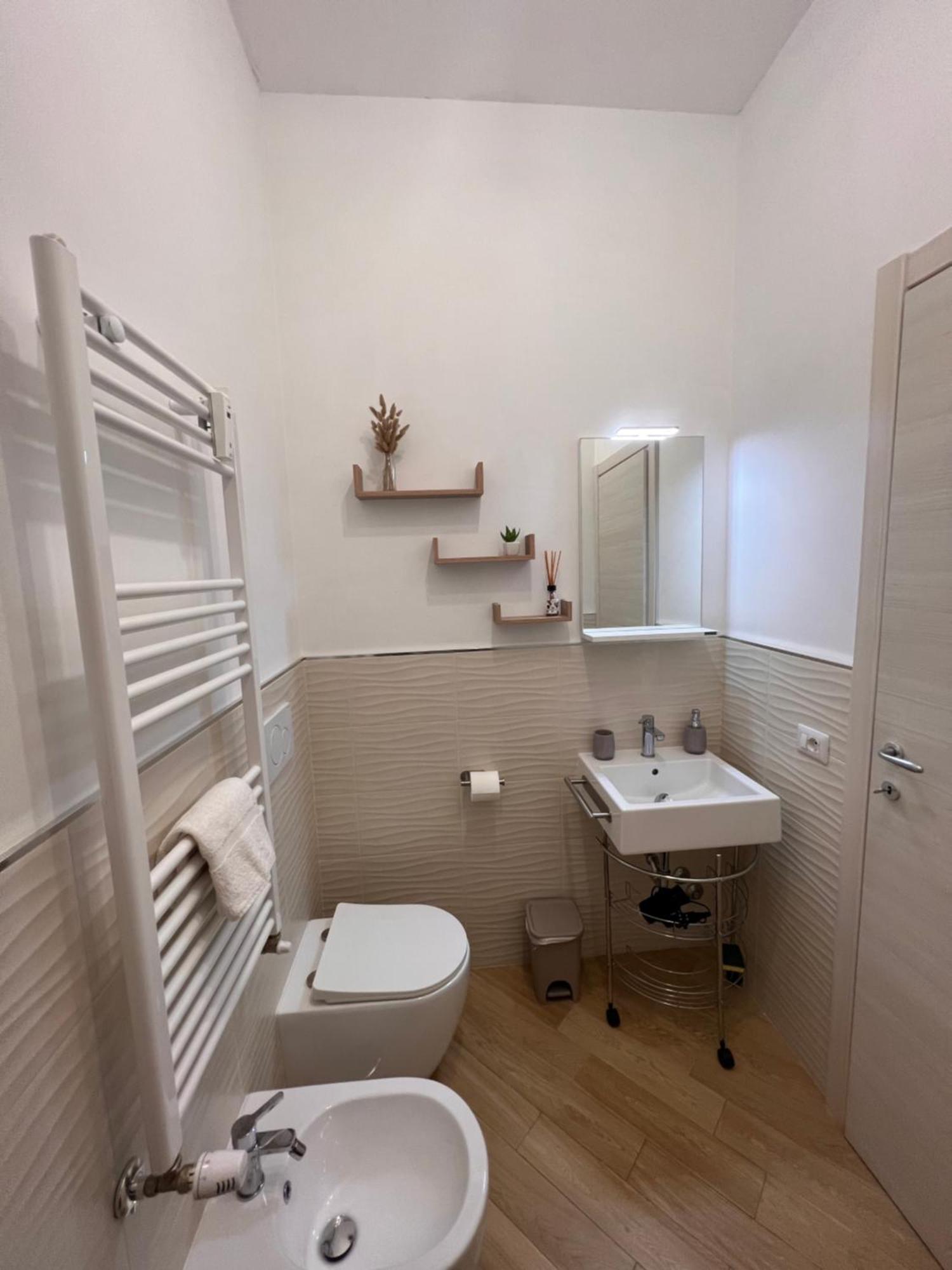 Casa Dharma Hotell Civitavecchia Eksteriør bilde